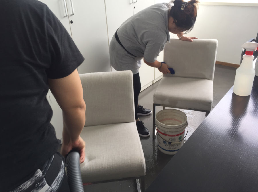 宁晋县沙发清洗案例